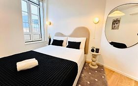 Lisbon Pink House II Beautiful 2 Bedroom Flat In City Center